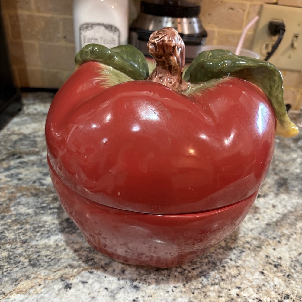 Vintage 70/80's Ceramic Red Apple Lidded Cookie Jar Green Leaves Grandma Core